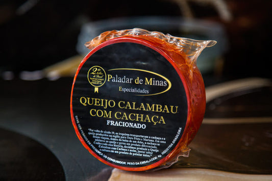 QUEIJO CALAMBAU COM CACHAÇA - 275g