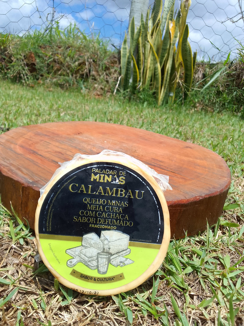 QUEIJO CALAMBAU CACHAÇA DEFUMADO - 300g